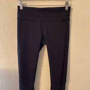 Lululemon Inspire Crop (low/medium rise)